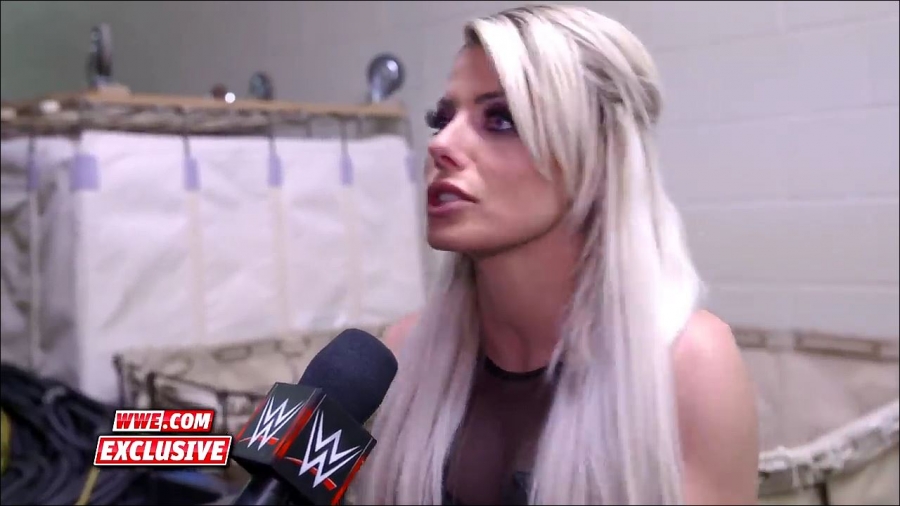 Alexa_Bliss__shoes_failed_her__Raw_Exclusive2C_April_292C_2019_mp4_000027800.jpg