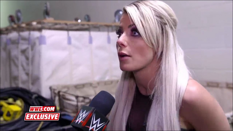 Alexa_Bliss__shoes_failed_her__Raw_Exclusive2C_April_292C_2019_mp4_000035933.jpg