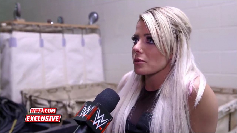 Alexa_Bliss__shoes_failed_her__Raw_Exclusive2C_April_292C_2019_mp4_000065400.jpg