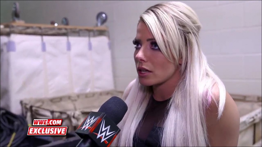 Alexa_Bliss__shoes_failed_her__Raw_Exclusive2C_April_292C_2019_mp4_000066433.jpg
