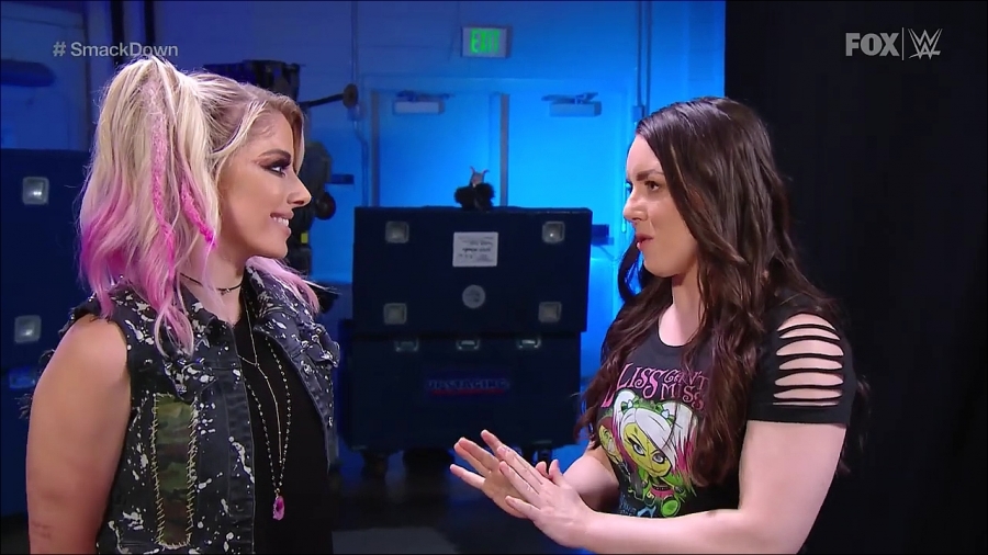 Alexa_Bliss_apologizes_to_Nikki_Cross__SmackDown2C_September_42C_2020_mp4_000017033.jpg