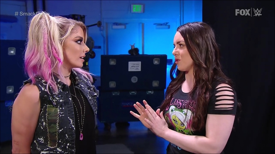Alexa_Bliss_apologizes_to_Nikki_Cross__SmackDown2C_September_42C_2020_mp4_000018166.jpg
