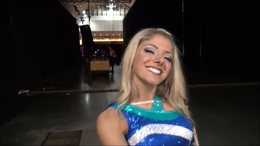 Alexa_Bliss_gets_ready_for_her_NXT_debut_-_Video_Blog-_May_82C_2014_mp4_20161201_122948_174.jpg
