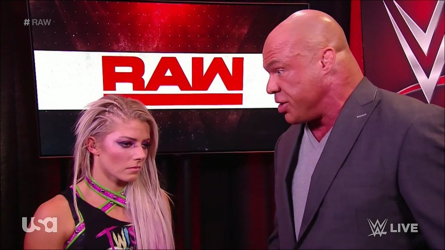WWE_Monday_Night_Raw_2018_03_19_720p_HDTV_x264-NWCHD_mp4_002518758.jpg