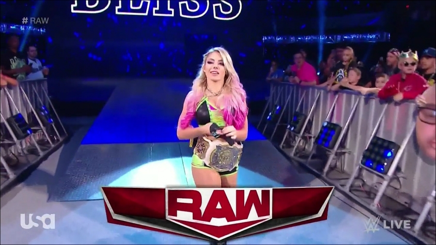 WWE_Monday_Night_Raw_2019_09_30_720p_HDTV_x264-NWCHD_mp4_001011544.jpg
