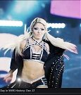 WWE_Backstage_2019_12_17_720p_HDTV_x264-NWCHD_mp4_000720553.jpg