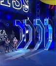 WWE_Friday_Night_SmackDown_2019_12_06_720p_HDTV_x264-NWCHD_mp4_000638738.jpg