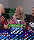 WWE_Friday_Night_SmackDown_2019_12_20_720p_HDTV_x264-NWCHD_mp4_001721320.jpg