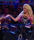 WWE_Friday_Night_SmackDown_2020_03_06_720p_HDTV_x264-NWCHD_mp4_000298898.jpg