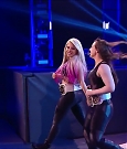 WWE_Friday_Night_SmackDown_2020_04_17_720p_HDTV_x264-NWCHD_mp4_000185351.jpg