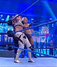 WWE_Friday_Night_SmackDown_2020_06_05_720p_HDTV_x264-NWCHD_mp4_004352718.jpg
