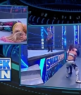 WWE_Friday_Night_SmackDown_2020_06_05_720p_HDTV_x264-NWCHD_mp4_004798531.jpg