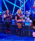 WWE_Friday_Night_SmackDown_2020_06_12_720p_HDTV_x264-NWCHD_mp4_004036470.jpg