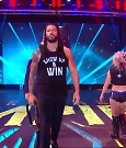 WWE_Friday_Night_SmackDown_2020_09_25_720p_HDTV_x264-NWCHD_mp4_004635635.jpg