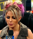 WWE_Friday_Night_SmackDown_2020_10_02_720p_HDTV_x264-Star_mkv_002869038.jpg