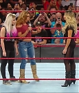 WWE_Monday_Night_RAW_2018_10_08_720p_HDTV_x264-KYR_mkv_005070064.jpg