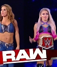 WWE_Monday_Night_Raw_2018_02_26_720p_HDTV_x264-NWCHD_mp4_000343528.jpg