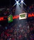 WWE_Monday_Night_Raw_2019_04_29_720p_HDTV_x264-NWCHD_mp4_000073540.jpg