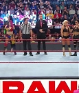 WWE_Monday_Night_Raw_2019_08_05_720p_HDTV_x264-NWCHD_mp4_005818451.jpg