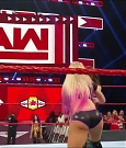 WWE_Monday_Night_Raw_2019_09_02_720p_HDTV_x264-NWCHD_mp4_007386920.jpg