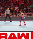 WWE_Monday_Night_Raw_2019_09_16_720p_HDTV_x264-NWCHD_mp4_005256555.jpg