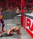 WWE_Monday_Night_Raw_2019_09_16_720p_HDTV_x264-NWCHD_mp4_005496762.jpg