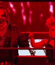 WWE_Monday_Night_Raw_2020_10_19_720p_HDTV_x264-NWCHD_mp4_000363696.jpg