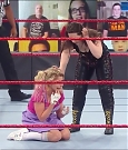 WWE_Monday_Night_Raw_2020_11_23_720p_HDTV_x264-NWCHD_mp4_006312344.jpg