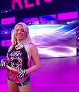 WWE_RAW_2018_07_30_720p_WEB_h264-HEEL_mp4_002482479.jpg