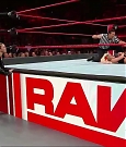 WWE_RAW_2018_09_03_720p_WEB_h264-HEEL_mp4_003107502.jpg