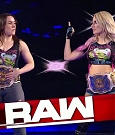 WWE_RAW_2019_08_19_720p_WEB_h264-HEEL_mp4_005600549.jpg