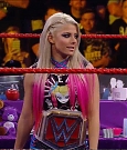WWE_Raw_05_29_17_720p_HDTV_H264-XWT_mp4_004718838.jpg