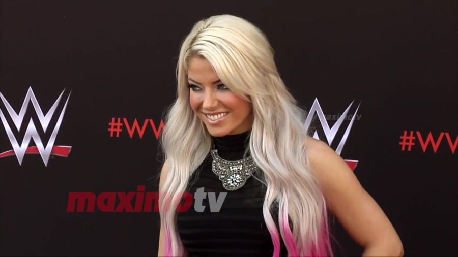 Alexa_Bliss_WWE_s_First-Ever_Emmy_FYC_Event_Red_Carpet-sciEDNGaEG0_028.jpg