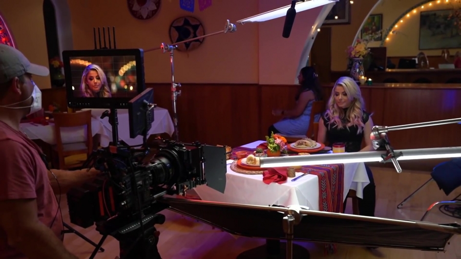 Behind-The-Scenes_with_MICK_FOLEY___ALEXA_BLISS_on_the_set_of_their_WWE_2K_Battlegrounds_commercial_525.jpg