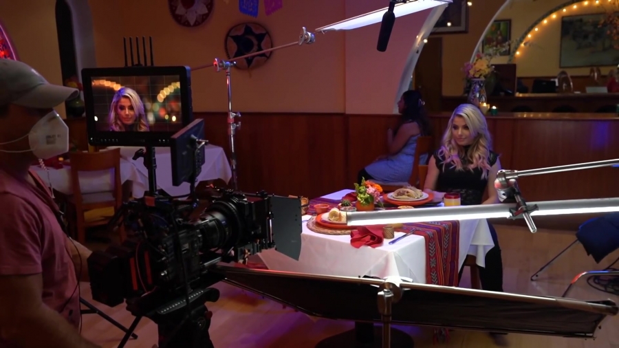 Behind-The-Scenes_with_MICK_FOLEY___ALEXA_BLISS_on_the_set_of_their_WWE_2K_Battlegrounds_commercial_527.jpg