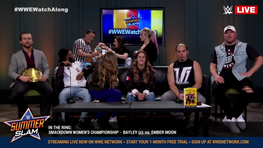 Live_SummerSlam_2019_WWE_Watch_Along-2n7NqA302J0_mp4_004849366.jpg