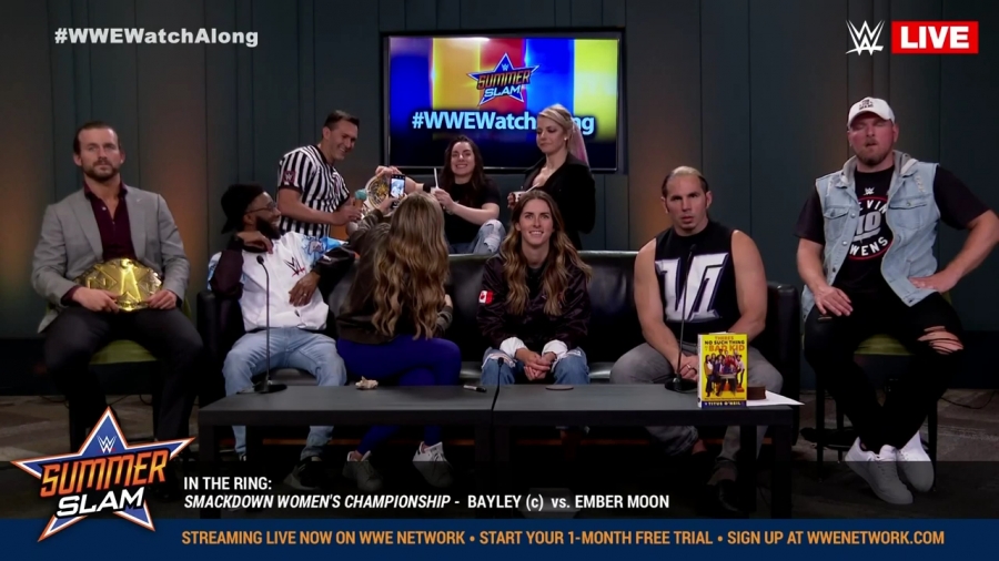 Live_SummerSlam_2019_WWE_Watch_Along-2n7NqA302J0_mp4_004850133.jpg