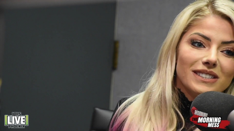 WWE_Alexa_Bliss_talks_Make_Up_Baking_and_being_the_bad_guy_with_The_Morning_Mess_031.jpg