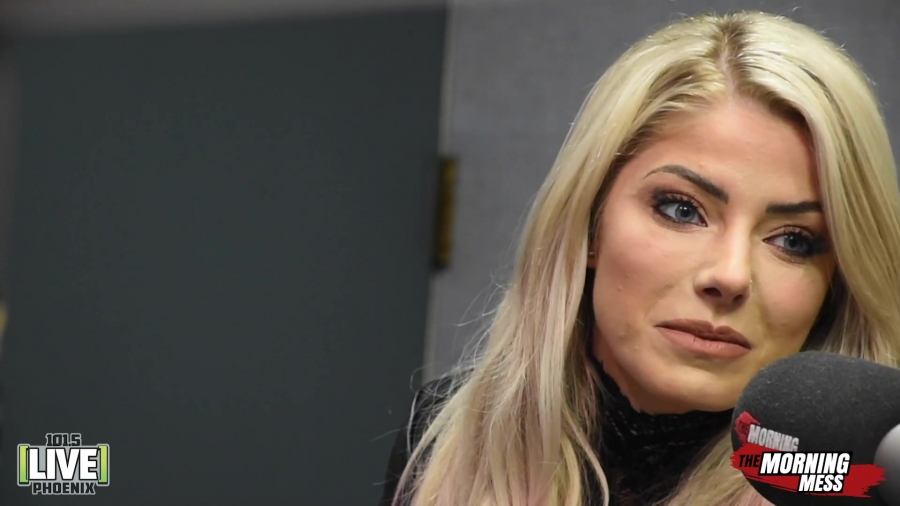 WWE_Alexa_Bliss_talks_Make_Up_Baking_and_being_the_bad_guy_with_The_Morning_Mess_040.jpg