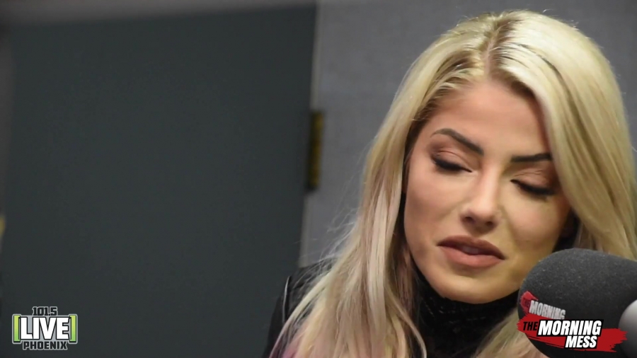 WWE_Alexa_Bliss_talks_Make_Up_Baking_and_being_the_bad_guy_with_The_Morning_Mess_042.jpg