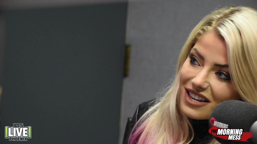 WWE_Alexa_Bliss_talks_Make_Up_Baking_and_being_the_bad_guy_with_The_Morning_Mess_043.jpg