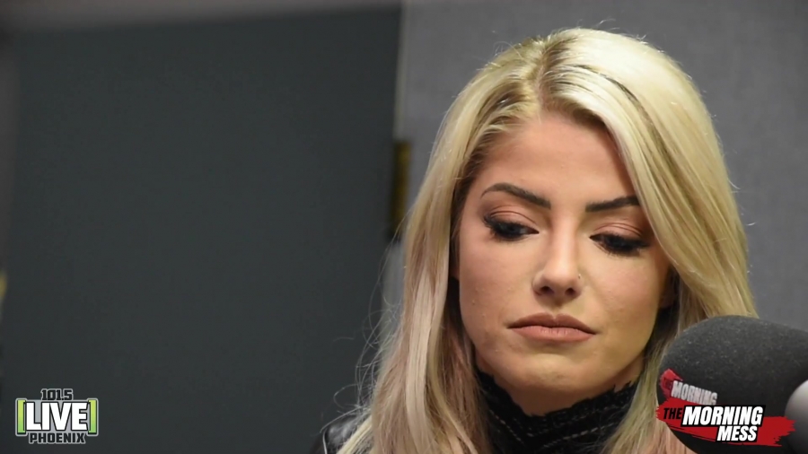 WWE_Alexa_Bliss_talks_Make_Up_Baking_and_being_the_bad_guy_with_The_Morning_Mess_057.jpg