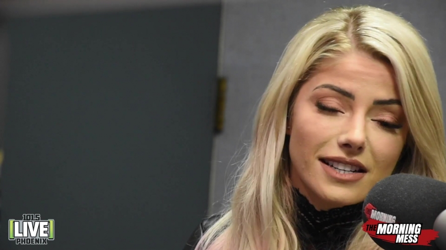 WWE_Alexa_Bliss_talks_Make_Up_Baking_and_being_the_bad_guy_with_The_Morning_Mess_065.jpg