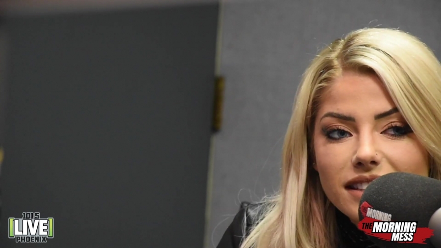 WWE_Alexa_Bliss_talks_Make_Up_Baking_and_being_the_bad_guy_with_The_Morning_Mess_122.jpg