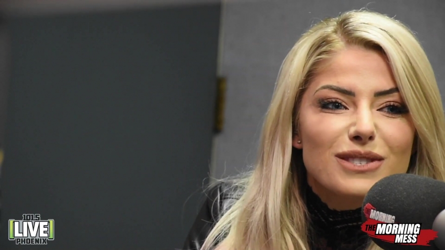 WWE_Alexa_Bliss_talks_Make_Up_Baking_and_being_the_bad_guy_with_The_Morning_Mess_125.jpg