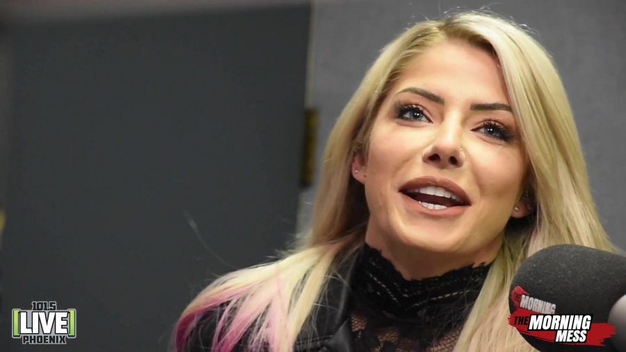 WWE_Alexa_Bliss_talks_Make_Up_Baking_and_being_the_bad_guy_with_The_Morning_Mess_131.jpg