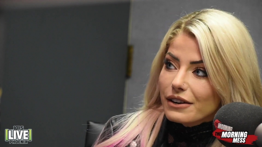 WWE_Alexa_Bliss_talks_Make_Up_Baking_and_being_the_bad_guy_with_The_Morning_Mess_157.jpg