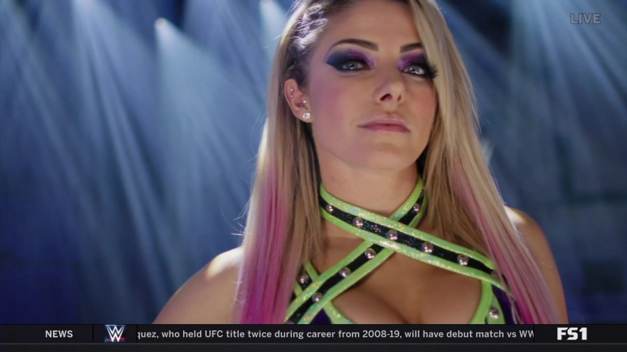 WWE_Backstage_2019_10_15_720p_WEB_h264-HEEL_mp4_000936220.jpg