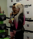Houston_fans_line_up_to_meet_WWE_superstar_Alexa_Bliss_20.jpeg