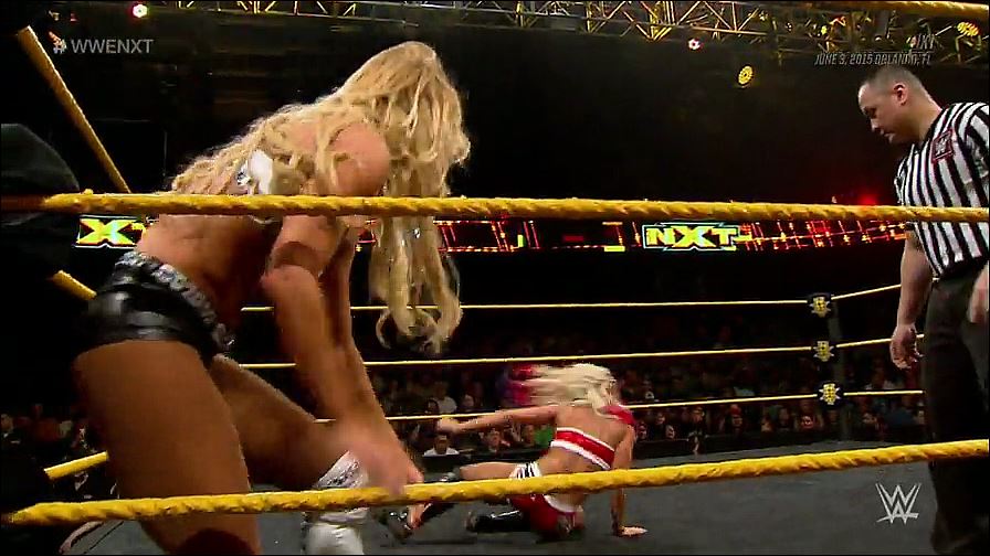 WWE_NXT_2015_06_03_WEB-DL_x264-WD_mp4_20161127_194851_648.jpg